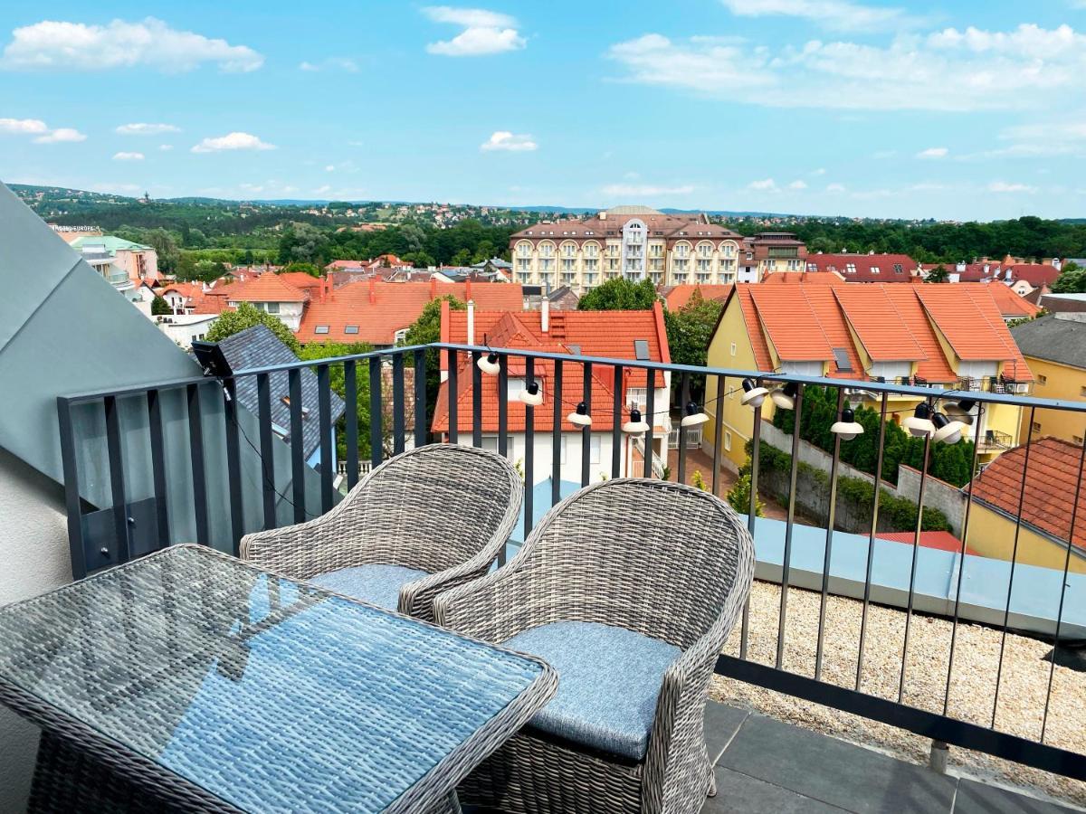 Panorama View Apartment In City Center Héviz Zewnętrze zdjęcie